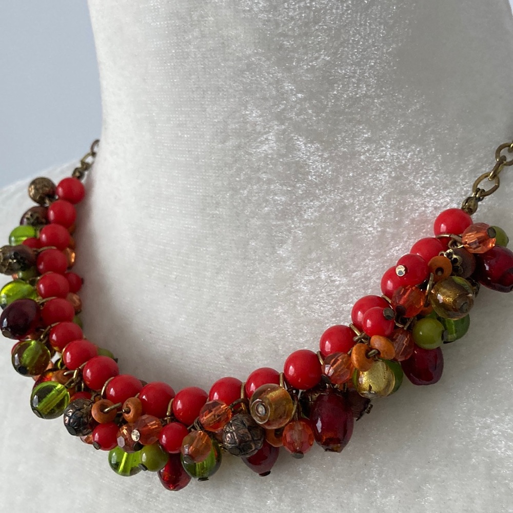 Beaded Bracelet and Necklace Set - Picture 4 of 9